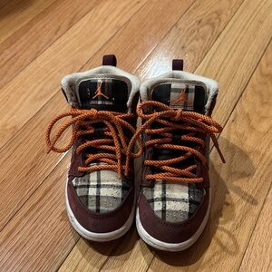 Jordan Kids Sneakers in Plaid and Orange